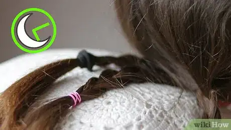 Image intitulée Make Straight Hair Wavy Step 8