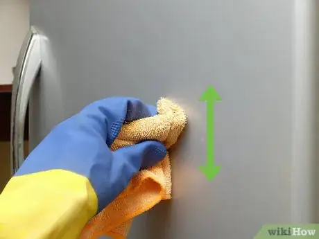 Image intitulée Remove a Scratch from a Stainless Steel Refrigerator Door Step 4