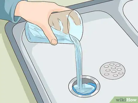 Image intitulée Use Vinegar for Household Cleaning Step 9
