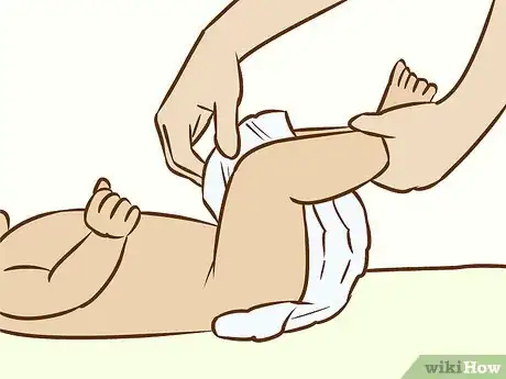 Image intitulée Change a Diaper Step 6