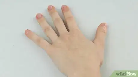 Image intitulée Push Back Your Cuticles Step 6