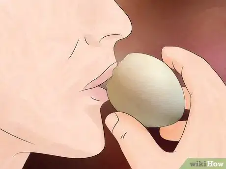 Image intitulée Eat Balut Step 8