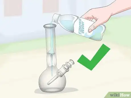 Image intitulée Clean a Bong Step 11