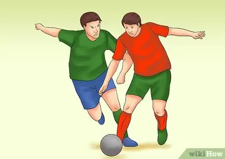Image intitulée Trick People in Soccer Step 14