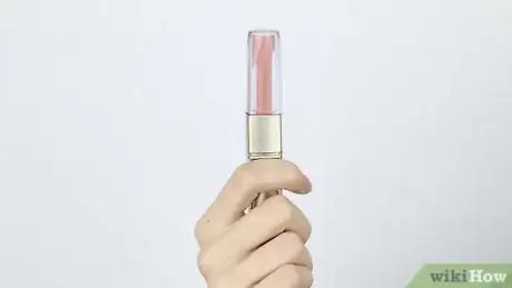 Image intitulée Apply Lip Gloss Step 5