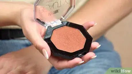 Image intitulée Apply Blush Step 11