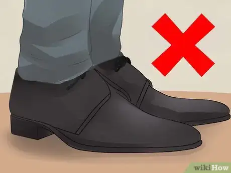 Image intitulée Wear Shoes That Are Too Big Step 11