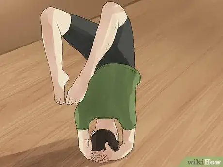 Image intitulée Make Your Feet Touch Your Head Step 15