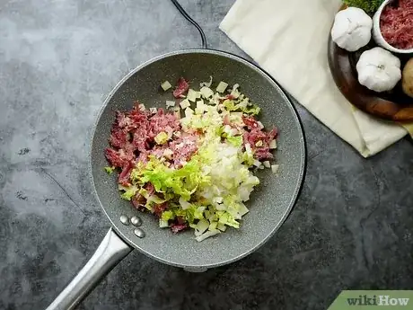 Image intitulée Make Corned Beef Hash Step 3