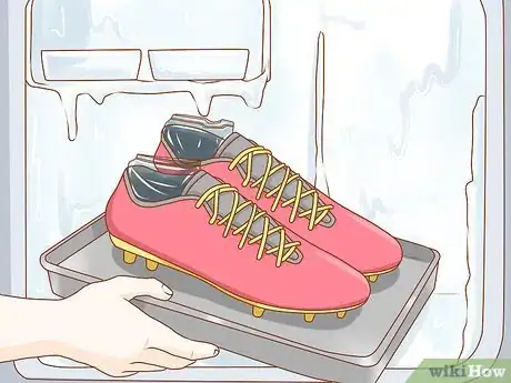 Image intitulée Stretch Football Boots Step 7