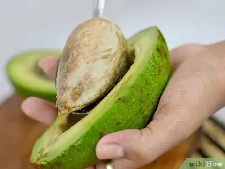 Image intitulée Peel an Avocado Step 5Bullet2