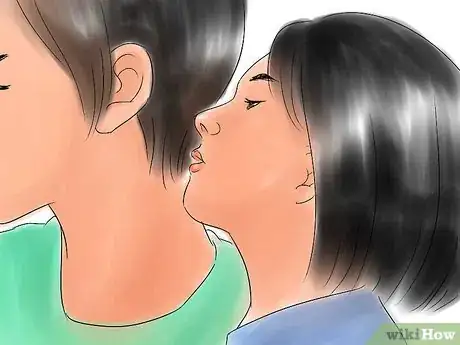 Image intitulée Make Out with Your Boyfriend and Have Him Love It Step 9