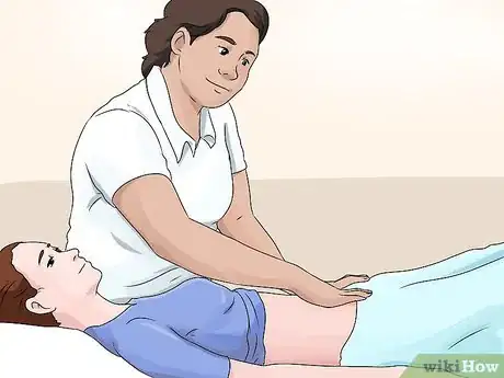 Image intitulée Do Uterine Massage Step 9