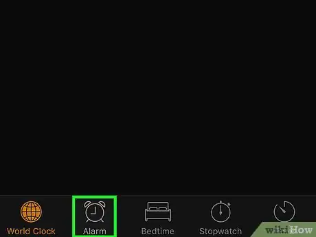 Image intitulée Set an Alarm on an iPhone Clock Step 2
