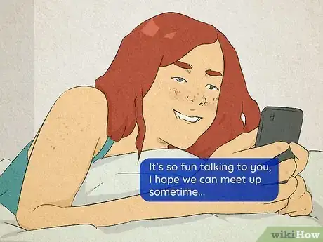 Image intitulée Get a Guy to Ask You Out Online Step 1