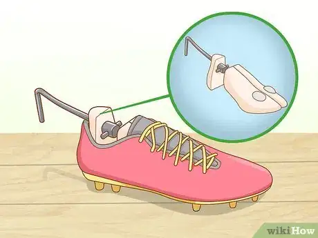 Image intitulée Stretch Football Boots Step 6