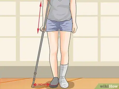 Image intitulée Walk With One Crutch Step 2