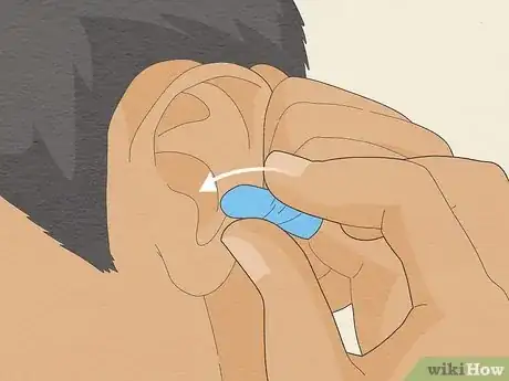 Image intitulée Put in Earplugs Step 5