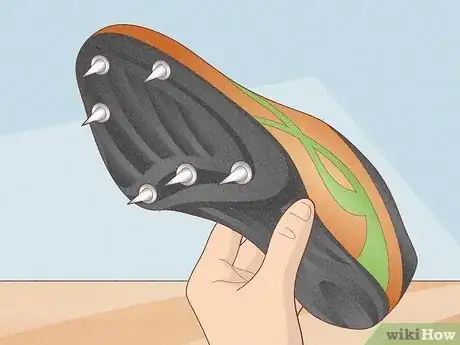 Image intitulée Put Spikes on Track Shoes Step 4