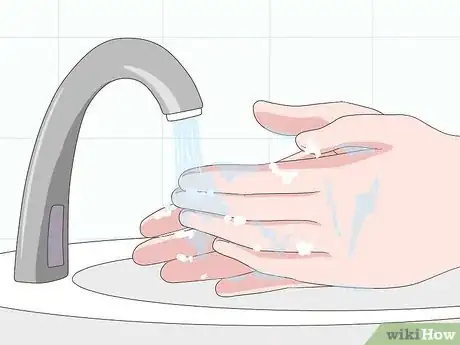 Image intitulée Clean a Menstrual Cup Step 2