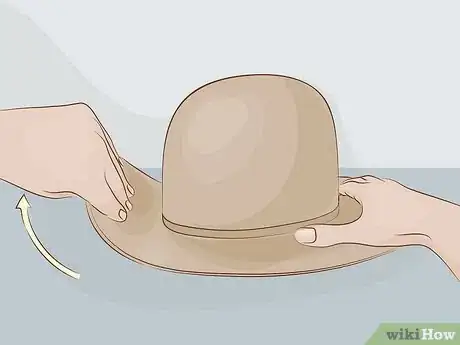 Image intitulée Shape a Cowboy Hat Step 6