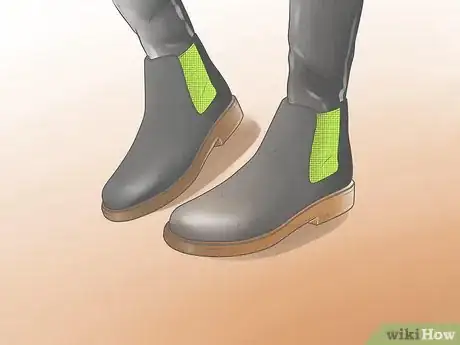 Image intitulée Wear Chelsea Boots Step 2