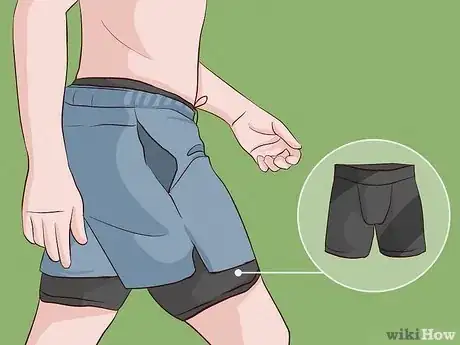 Image intitulée Wear Swimming Trunks Step 10