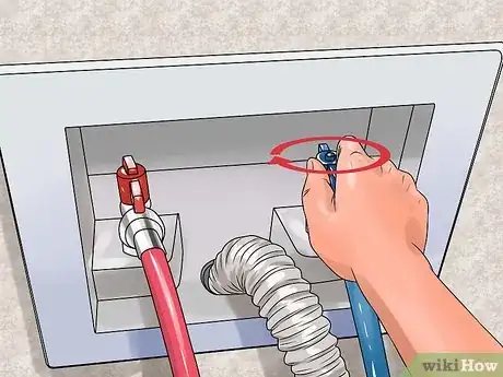 Image intitulée Fix a Washer That Will Not Drain Its Water Before Going Into Spin Cycle Step 6