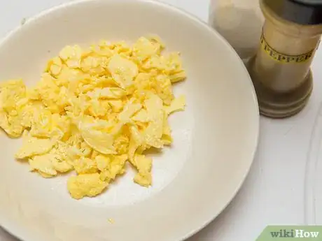 Image intitulée Make Cheesy Scrambled Eggs Step 8