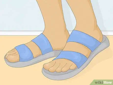 Image intitulée Control Foot Odor with Baking Soda Step 14