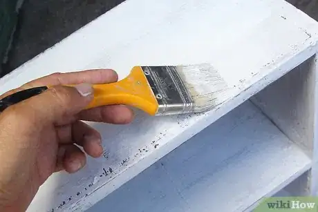 Image intitulée Paint Wooden Furniture Step 10