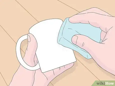 Image intitulée Get Stains out of White Mugs Step 6