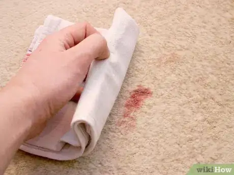 Image intitulée Remove Jam or Jelly Stains from Carpet Step 6