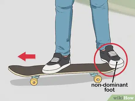 Image intitulée Stop a Skateboard Step 2