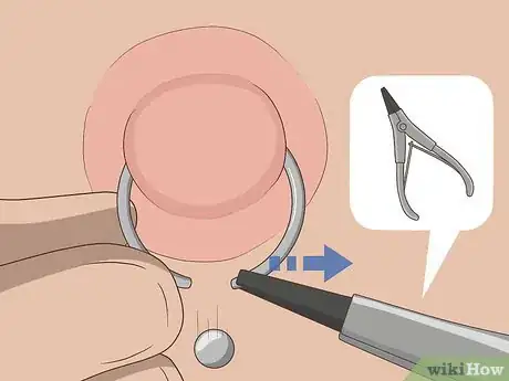 Image intitulée Remove a Nipple Piercing Step 12