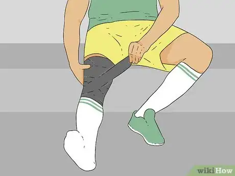 Image intitulée Wear a Knee Brace Step 5