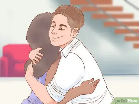 Image intitulée Hug Step 2