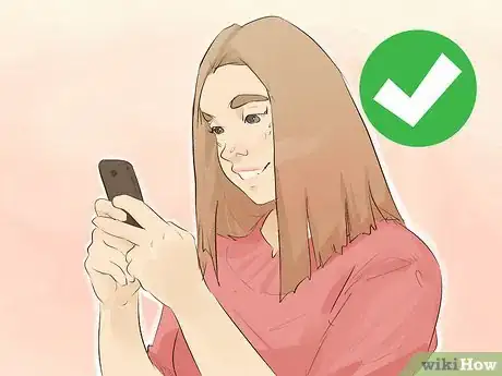 Image intitulée Ask a Guy to Hook Up over Text Step 1