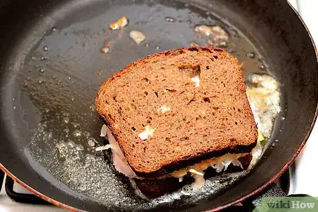 Image intitulée Make a Reuben Sandwich Step 17