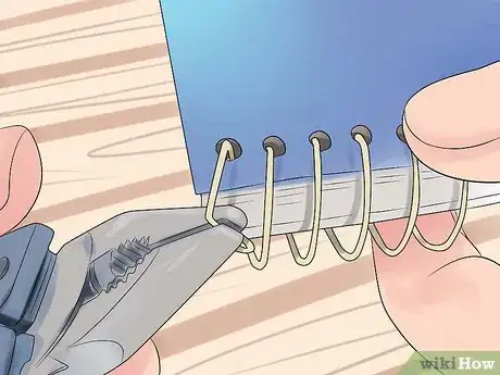 Image intitulée Make Fake Snake Bites Step 1