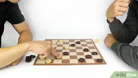 Image intitulée Win at Checkers Step 12