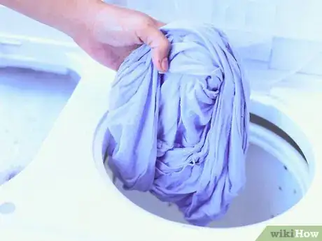 Image intitulée Remove Fabric Softener Stains Step 10