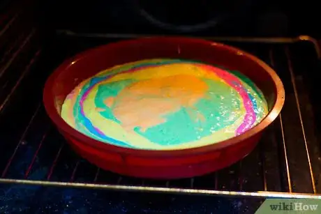 Image intitulée Make a Tie Dyed Cake Step 8