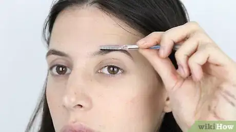 Image intitulée Make Eyebrows Darker Step 12