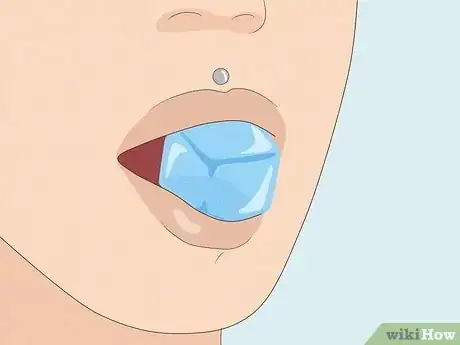 Image intitulée Take Care of a Lip Piercing Step 10