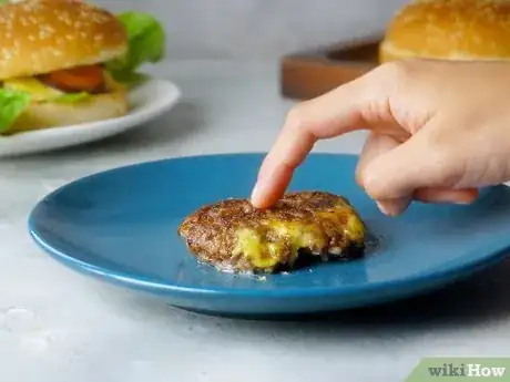 Image intitulée Reheat a Cheeseburger Step 7
