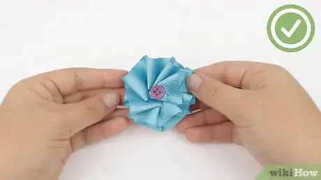 Image intitulée Make Ribbon Flowers Step 16