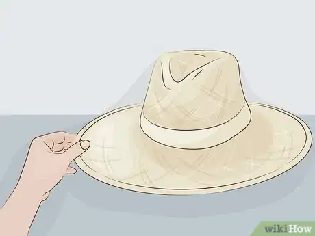 Image intitulée Shape a Cowboy Hat Step 11