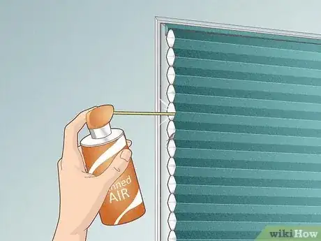 Image intitulée Clean Cellular Shades Step 1