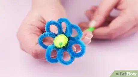 Image intitulée Make Pipe Cleaner Flowers Step 17